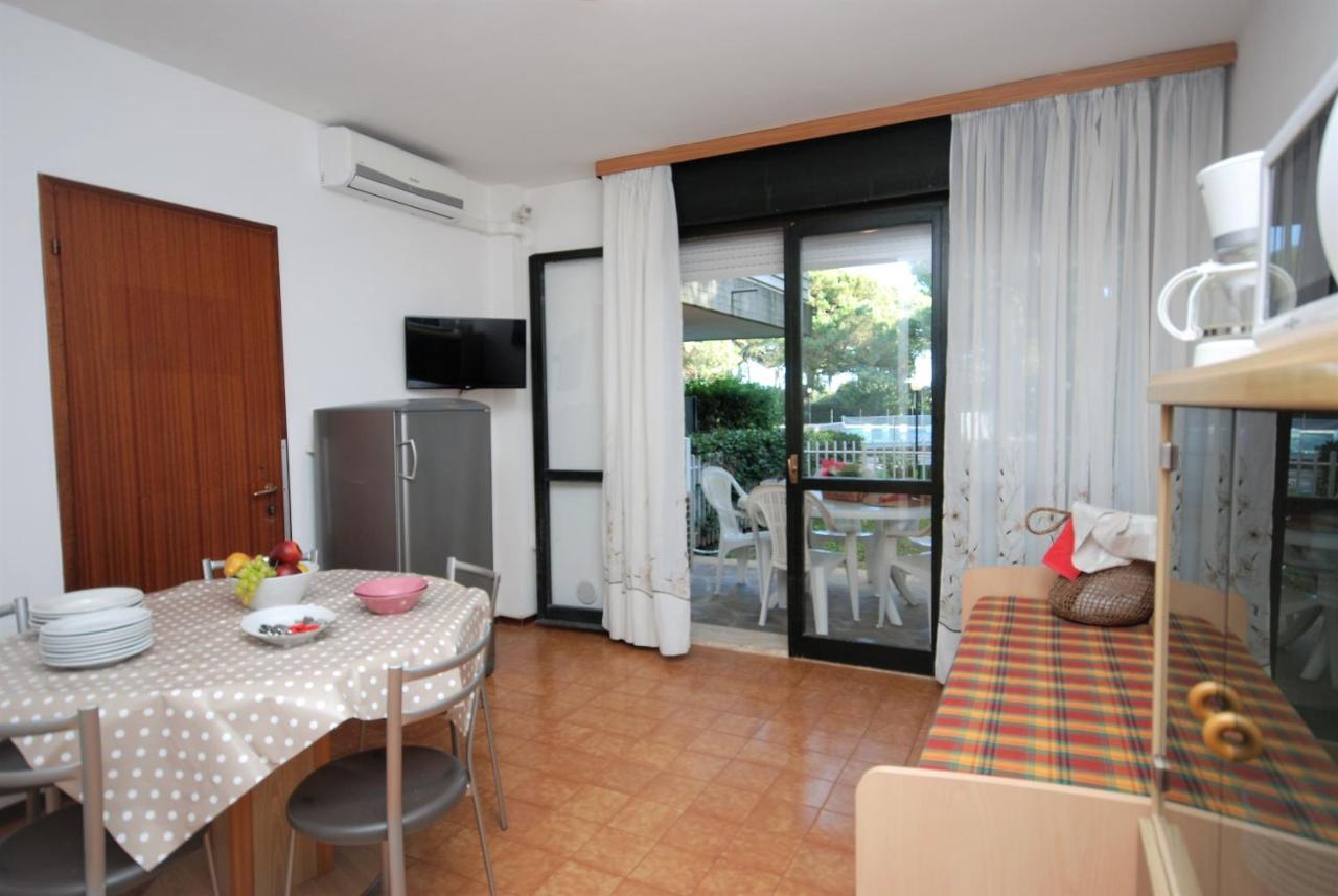 Residenza La Meridiana Lignano Sabbiadoro Exterior foto